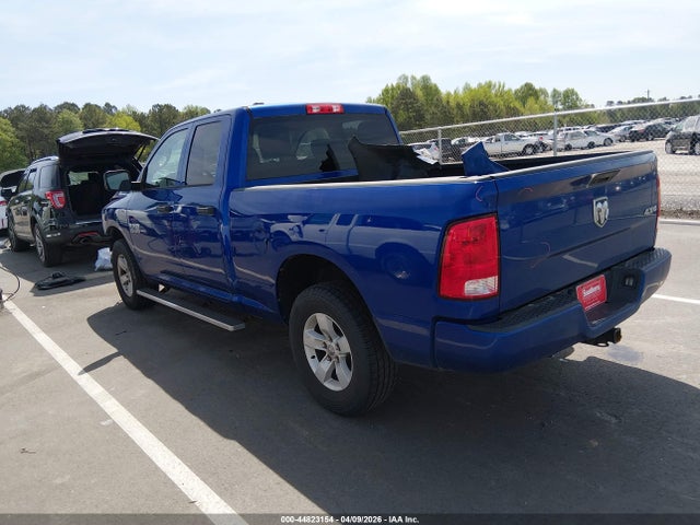44823154 :رقم المزاد ، 1C6RR7FG6HS595292 vin ، 2017 Ram 1500 Express  4x4 6'4 Box مزاد بيع