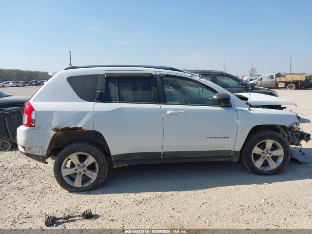 2011 Jeep Compass მანქანა იყიდება აუქციონზე, vin: 1J4NF1FB0BD259225, აუქციონის ნომერი: 44823186