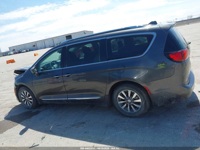 44823231 :رقم المزاد ، 2C4RC1EG5LR127668 vin ، 2020 Chrysler Pacifica Touring L Plus مزاد بيع