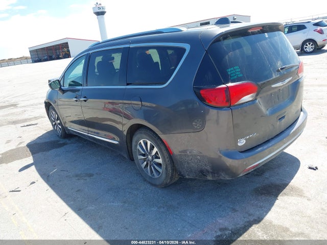 44823231 :رقم المزاد ، 2C4RC1EG5LR127668 vin ، 2020 Chrysler Pacifica Touring L Plus مزاد بيع