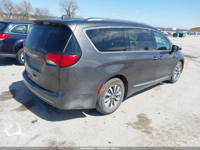 44823231 :رقم المزاد ، 2C4RC1EG5LR127668 vin ، 2020 Chrysler Pacifica Touring L Plus مزاد بيع