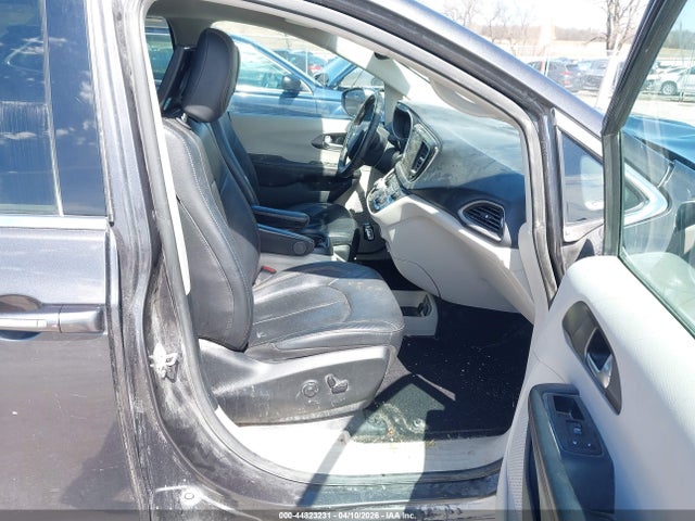 44823231 :رقم المزاد ، 2C4RC1EG5LR127668 vin ، 2020 Chrysler Pacifica Touring L Plus مزاد بيع