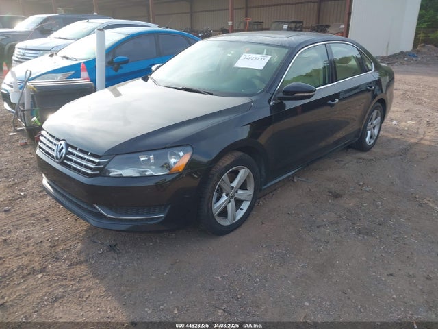 2012 VOLKSWAGEN PASSAT 1VWBN7A34CC067079 Photo 1
