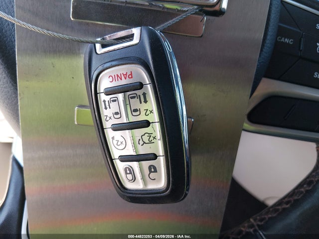 Продажа на аукционе авто 2019 Chrysler Pacifica Touring L, vin: 2C4RC1BG4KR650621, номер лота: 44823253