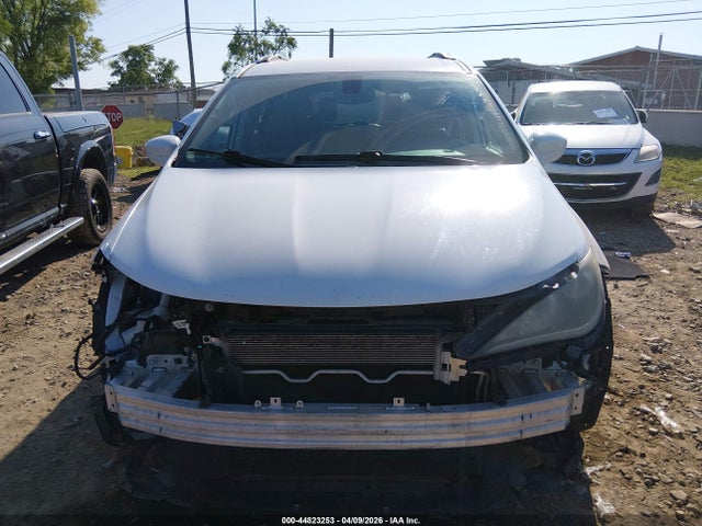 Продажа на аукционе авто 2019 Chrysler Pacifica Touring L, vin: 2C4RC1BG4KR650621, номер лота: 44823253
