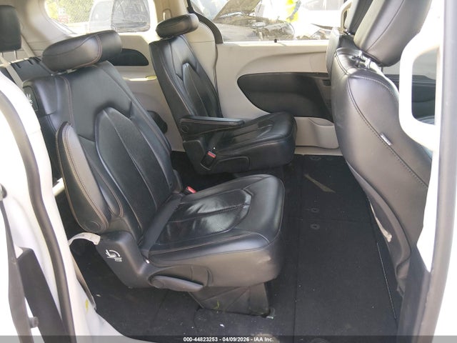 Продажа на аукционе авто 2019 Chrysler Pacifica Touring L, vin: 2C4RC1BG4KR650621, номер лота: 44823253