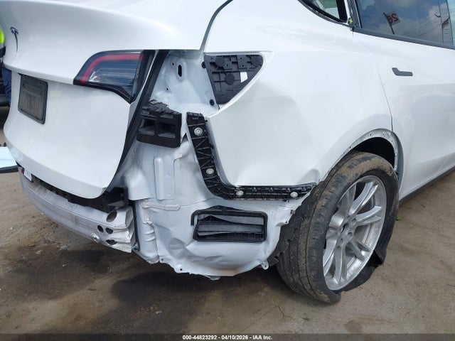 7SAYGDED8RF093675 Tesla Model Y Long Range Single Motor Rear-wheel Drive/rwd