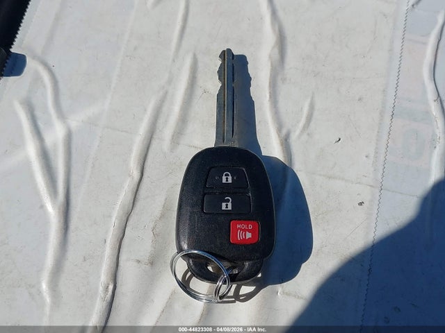 Toyota RAV4 LE 2017 2T3BFREV6HW544140 Image 11