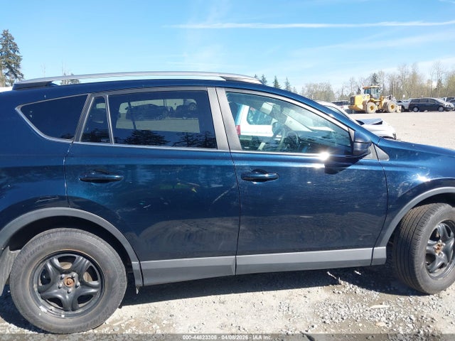 Toyota RAV4 LE 2017 2T3BFREV6HW544140 Image 14