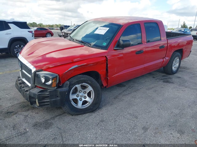 44823314 :رقم المزاد ، 1D7HE48N15S201113 vin ، 2005 Dodge Dakota Slt مزاد بيع