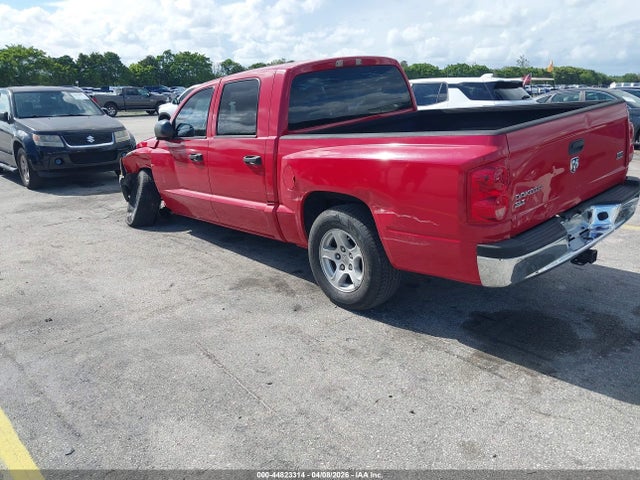 44823314 :رقم المزاد ، 1D7HE48N15S201113 vin ، 2005 Dodge Dakota Slt مزاد بيع
