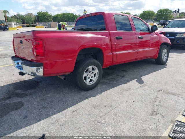 44823314 :رقم المزاد ، 1D7HE48N15S201113 vin ، 2005 Dodge Dakota Slt مزاد بيع