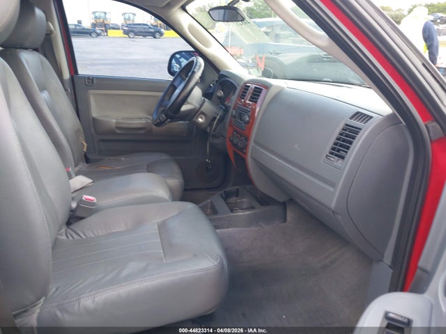 44823314 :رقم المزاد ، 1D7HE48N15S201113 vin ، 2005 Dodge Dakota Slt مزاد بيع