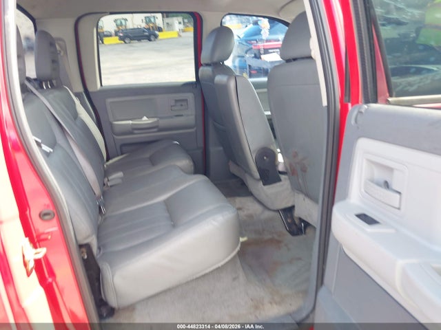 44823314 :رقم المزاد ، 1D7HE48N15S201113 vin ، 2005 Dodge Dakota Slt مزاد بيع