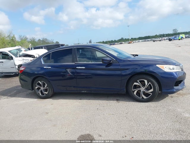 Продажа на аукционе авто 2017 Honda Accord Lx, vin: 1HGCR2F35HA173147, номер лота: 44823339