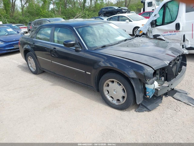 2007 Chrysler 300 Touring მანქანა იყიდება აუქციონზე, vin: 2C3LA53G17H721549, აუქციონის ნომერი: 44823351