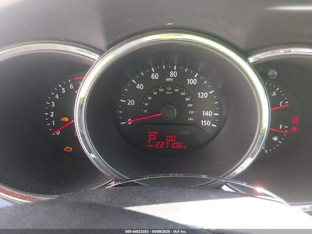 Auction sale of the 2011 Kia Sorento Ex, vin: 5XYKUCA19BG112637, lot number: 44823383