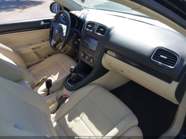 44823386 :رقم المزاد ، 3VWML8AJ0BM633044 vin ، 2011 Volkswagen Jetta Sportwagen 2.0l Tdi مزاد بيع