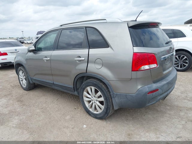 Продаж на аукціоні авто 2011 Kia Sorento Ex, vin: 5XYKU3A12BG004232, номер лоту: 44823398