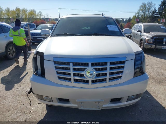 Aukcja sprzedaży 2010 Cadillac Escalade Premium, vin: 1GYUKCEF9AR258261, numer aukcji: 44823424