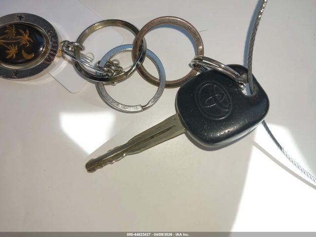 44823427 :رقم المزاد ، 1NXBR32E65Z351869 vin ، 2005 Toyota Corolla S مزاد بيع