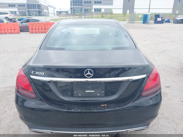 44823453 :رقم المزاد ، W1KWF8DB2LR596625 vin ، 2020 Mercedes-benz C 300 مزاد بيع