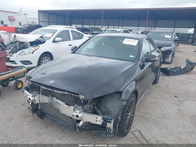 44823453 :رقم المزاد ، W1KWF8DB2LR596625 vin ، 2020 Mercedes-benz C 300 مزاد بيع