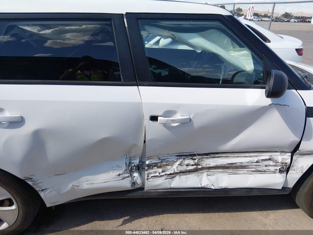 2014 Kia Soul მანქანა იყიდება აუქციონზე, vin: KNDJN2A22E7021786, აუქციონის ნომერი: 44823462