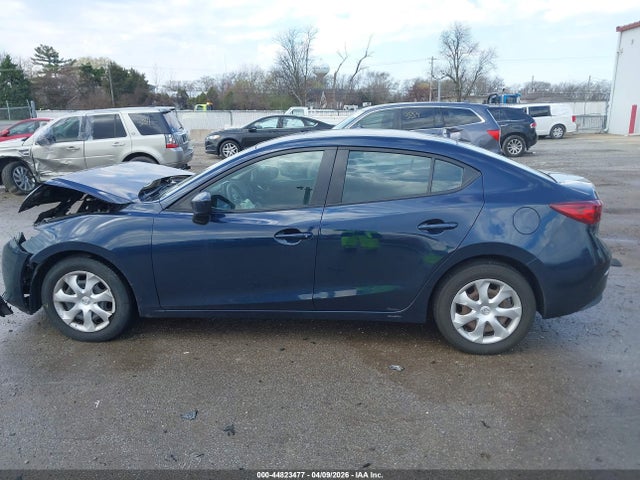 2016 Mazda Mazda3 I Sport მანქანა იყიდება აუქციონზე, vin: 3MZBM1T70GM329670, აუქციონის ნომერი: 44823477