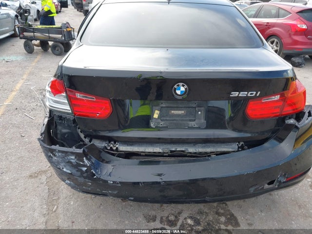 Продажа на аукционе авто 2015 Bmw 320i, vin: WBA3B1C50FK139639, номер лота: 44823488