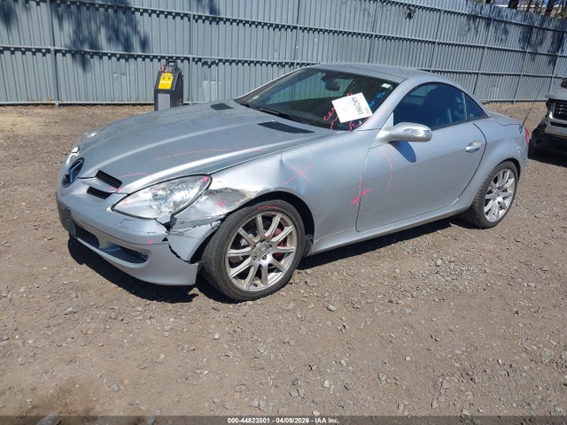 Aukcja sprzedaży 2005 Mercedes-benz Slk 350, vin: WDBWK56F95F027228, numer aukcji: 44823501