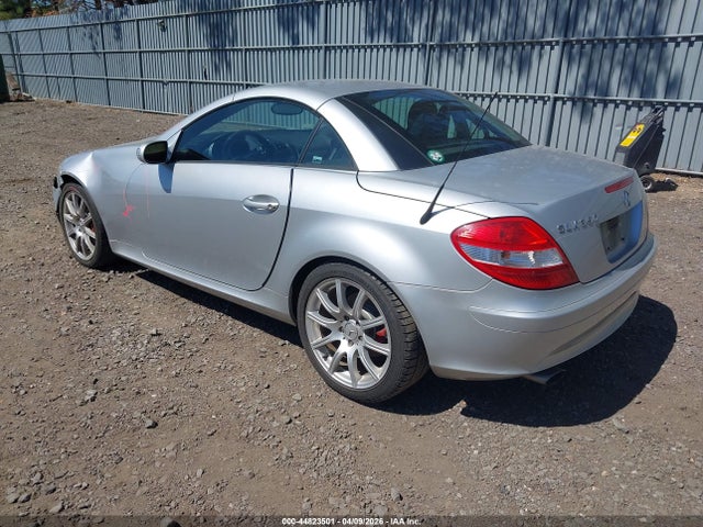 Aukcja sprzedaży 2005 Mercedes-benz Slk 350, vin: WDBWK56F95F027228, numer aukcji: 44823501