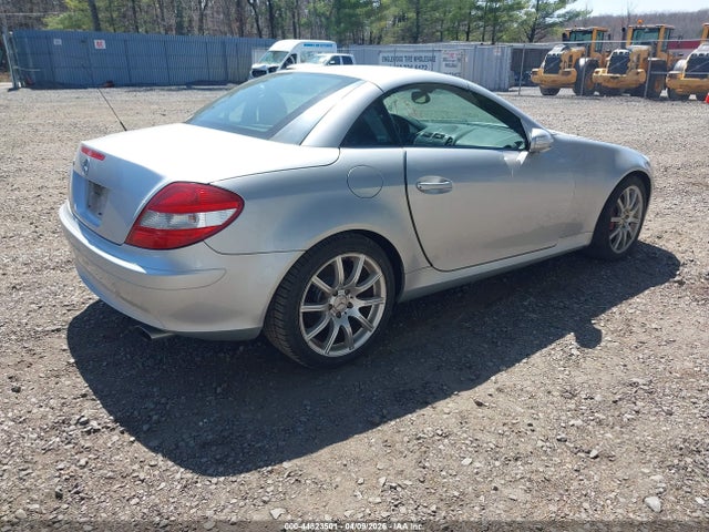 Aukcja sprzedaży 2005 Mercedes-benz Slk 350, vin: WDBWK56F95F027228, numer aukcji: 44823501