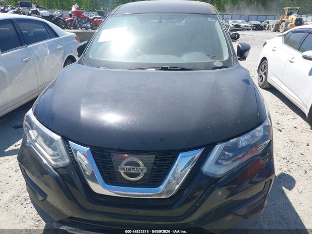 44823518 :رقم المزاد ، 5N1AT2MV7HC831787 vin ، 2017 Nissan Rogue S مزاد بيع