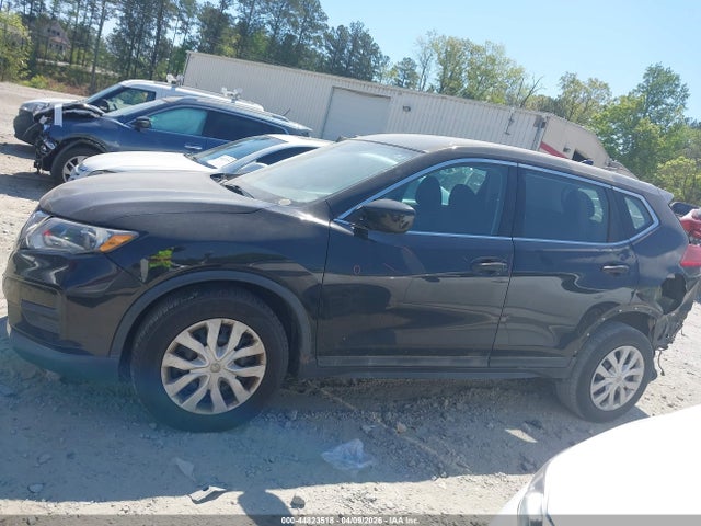 44823518 :رقم المزاد ، 5N1AT2MV7HC831787 vin ، 2017 Nissan Rogue S مزاد بيع