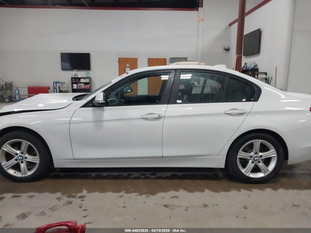 44823520 :رقم المزاد ، WBA3B3C52DJ976911 vin ، 2013 Bmw 328i Xdrive مزاد بيع