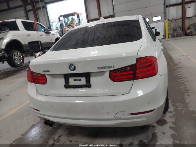 44823520 :رقم المزاد ، WBA3B3C52DJ976911 vin ، 2013 Bmw 328i Xdrive مزاد بيع