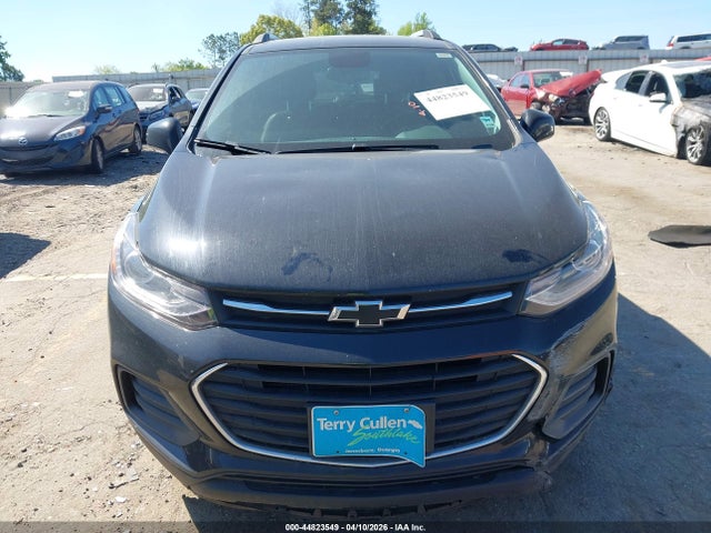 2022 Chevrolet Trax Fwd Lt მანქანა იყიდება აუქციონზე, vin: KL7CJLSM7NB528591, აუქციონის ნომერი: 44823549