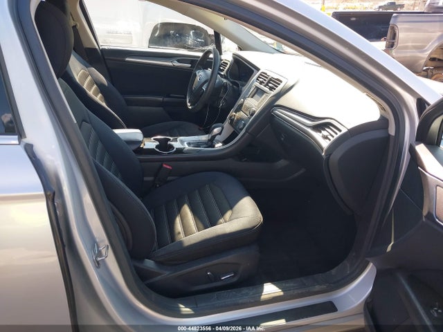 3FA6P0H76FR229451 Ford FUSION SE