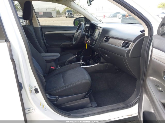 2018 MITSUBISHI OUTLANDER JA4AD2A39JZ049783 Photo 4