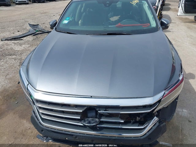 Продаж на аукціоні авто 2021 Volkswagen Passat 2.0t Se, vin: 1VWSA7A34MC017411, номер лоту: 44823588