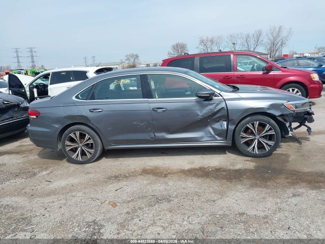 Продаж на аукціоні авто 2021 Volkswagen Passat 2.0t Se, vin: 1VWSA7A34MC017411, номер лоту: 44823588