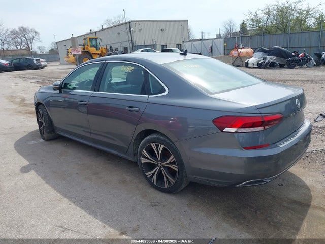 Продаж на аукціоні авто 2021 Volkswagen Passat 2.0t Se, vin: 1VWSA7A34MC017411, номер лоту: 44823588