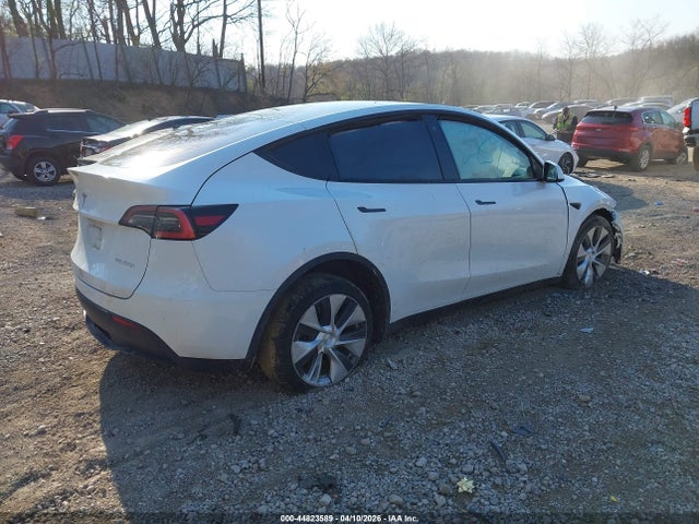 Продажа на аукционе авто 2020 Tesla Model Y Long Range Dual Motor All-wheel Drive, vin: 5YJYGDEE6LF035965, номер лота: 44823589