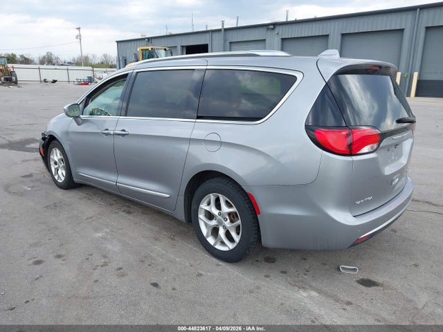 2020 Chrysler Pacifica Limited მანქანა იყიდება აუქციონზე, vin: 2C4RC1GG4LR283598, აუქციონის ნომერი: 44823617