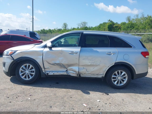 Продаж на аукціоні авто 2017 Kia Sorento 2.4l Lx, vin: 5XYPG4A34HG249076, номер лоту: 44823618
