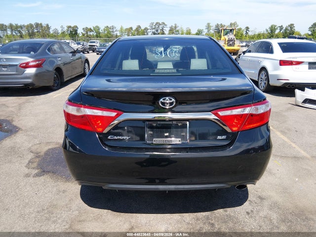 Продажа на аукционе авто 2015 Toyota Camry Se, vin: 4T1BF1FK0FU101266, номер лота: 44823645