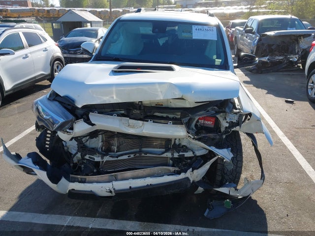 Продаж на аукціоні авто 2021 Toyota 4runner Trd Off Road Premium, vin: JTERU5JR9M5913799, номер лоту: 44823655