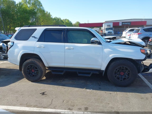 Продаж на аукціоні авто 2021 Toyota 4runner Trd Off Road Premium, vin: JTERU5JR9M5913799, номер лоту: 44823655