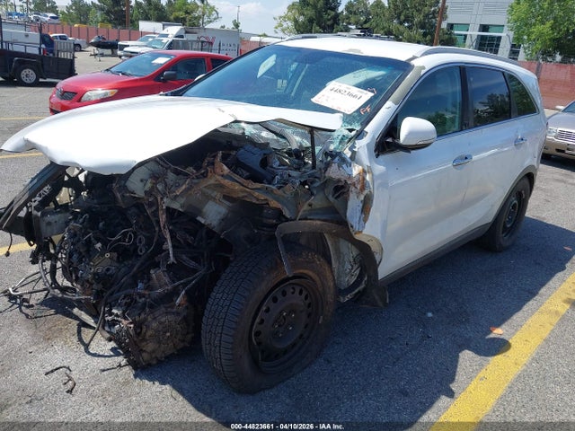 5XYPGDA59GG175489 KIA Sorento 3.3l Lx